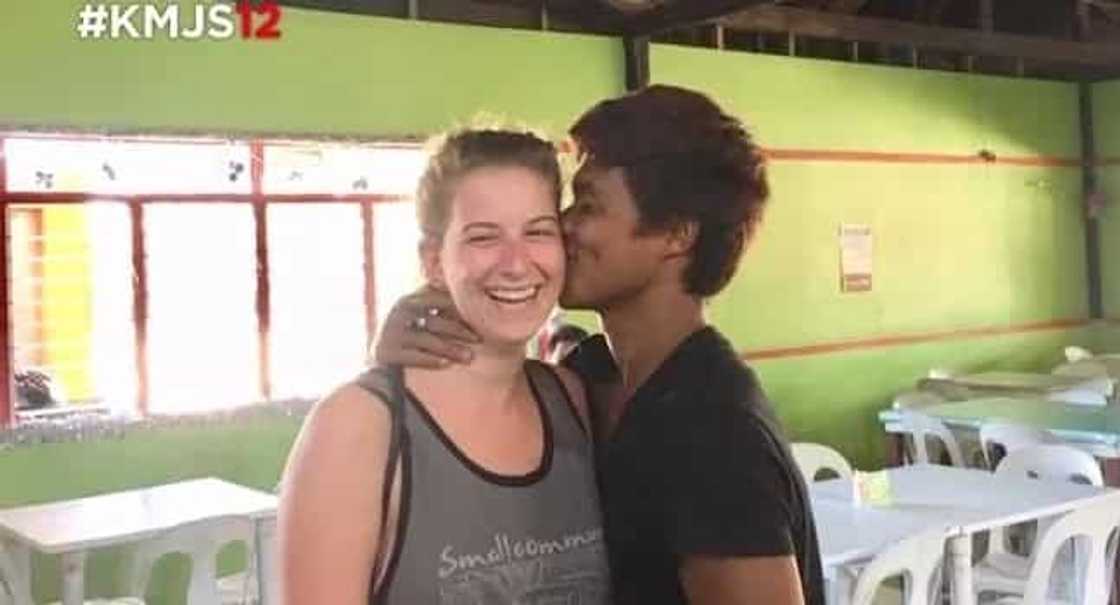 Pinoy-couple Pinoy-couple