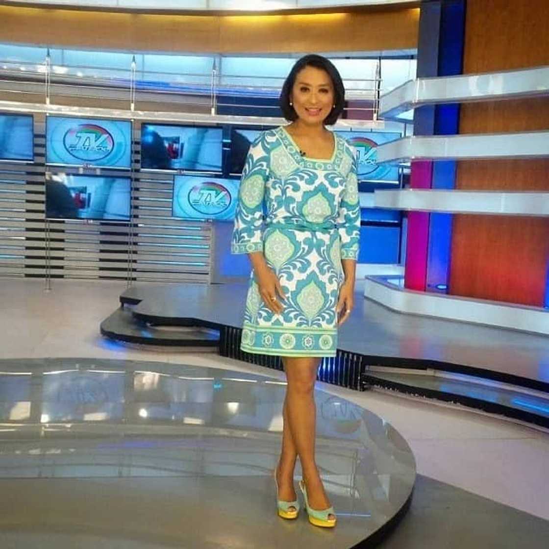 Top 10 most popular female journalists in the Philippines. These are the most notable female broadcasters, host & news anchors in the Philippines. Top 10 most popular female journalists in the Philippines. These are the most notable female broadcasters, host & news anchors in the Philippines.