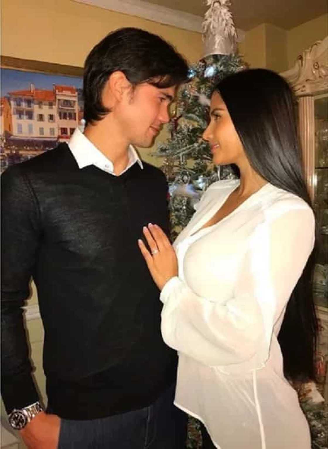 Alin ang pinaka bongga? 14 luxurious engagement rings received by Filipina celebrities in 2017 Alin ang pinaka bongga? 14 luxurious engagement rings received by Filipina celebrities in 2017