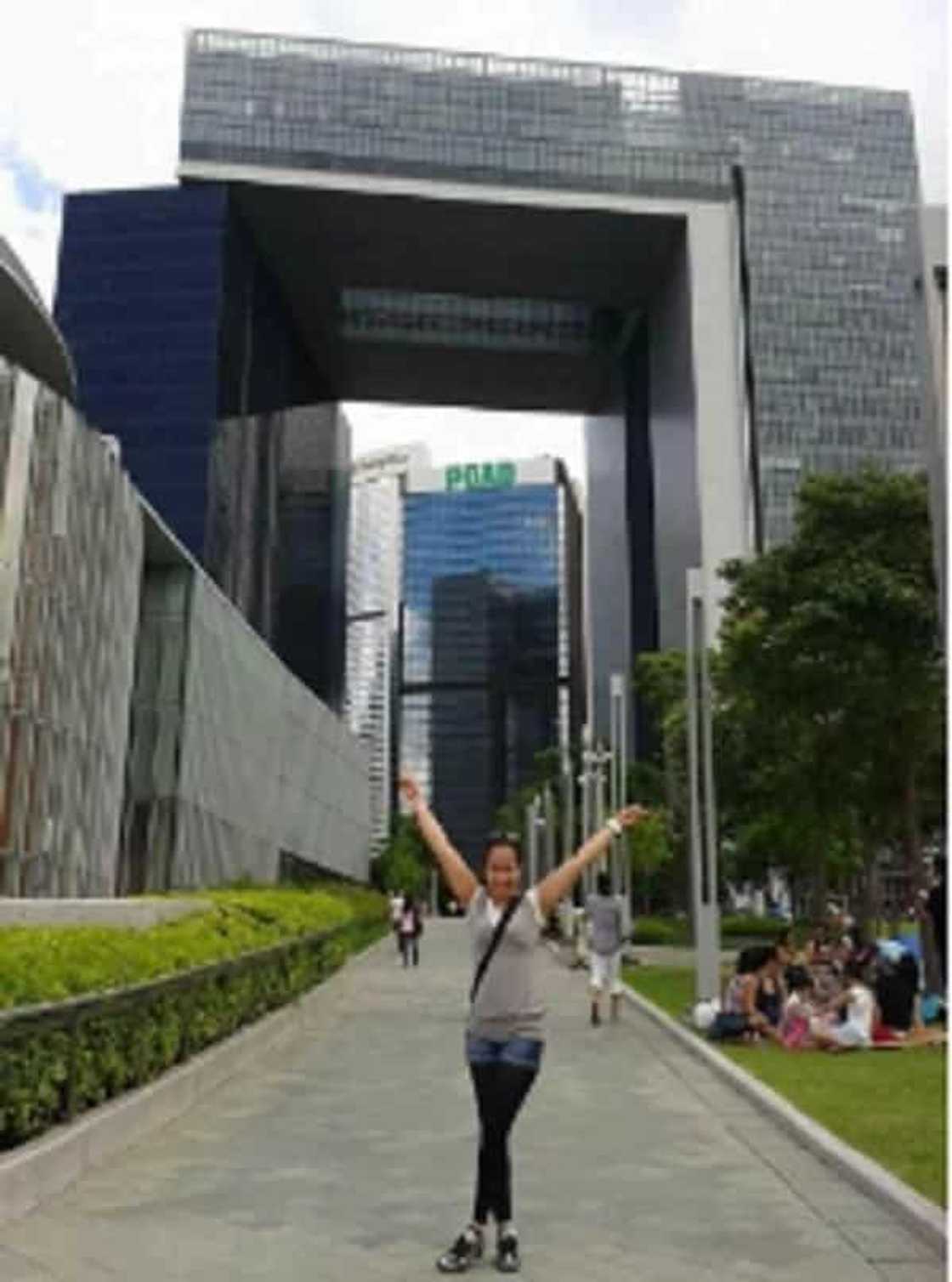 Single mom na OFW, nakapagpundar ng bahay at sasakyan dahil sa mabait na amo Single mom na OFW, nakapagpundar ng bahay at sasakyan dahil sa mabait na amo