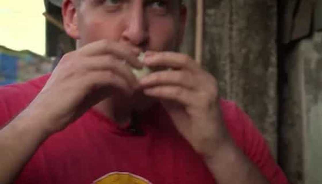 White dude tries out local delicacy balut and here’s what he had to say about it White dude tries out local delicacy balut and here’s what he had to say about it