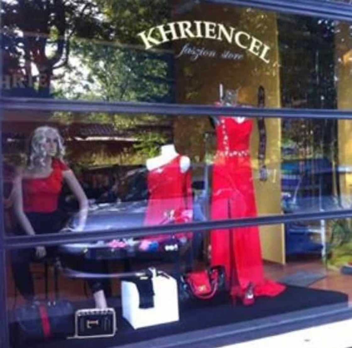Nakakabilib talaga! OFW couple shares the story behind their own clothing store in Rome, Italy Nakakabilib talaga! OFW couple shares the story behind their own clothing store in Rome, Italy
