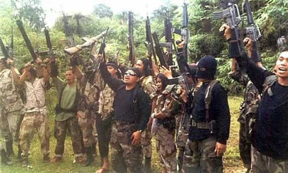 Abu Sayyaf beheads teen; Duterte vows group’s destruction Abu Sayyaf beheads teen; Duterte vows group’s destruction