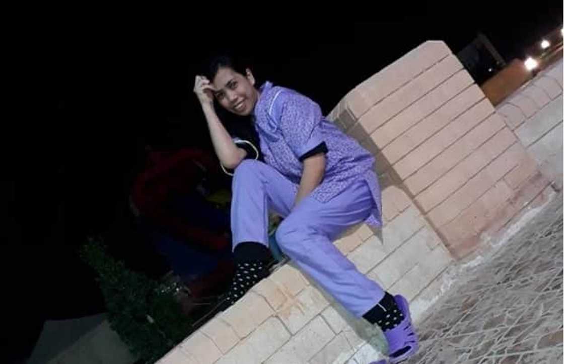 Single mom na OFW, iniwan ang anak para mag-alaga ng ibang bata sa Kuwait Single mom na OFW, iniwan ang anak para mag-alaga ng ibang bata sa Kuwait