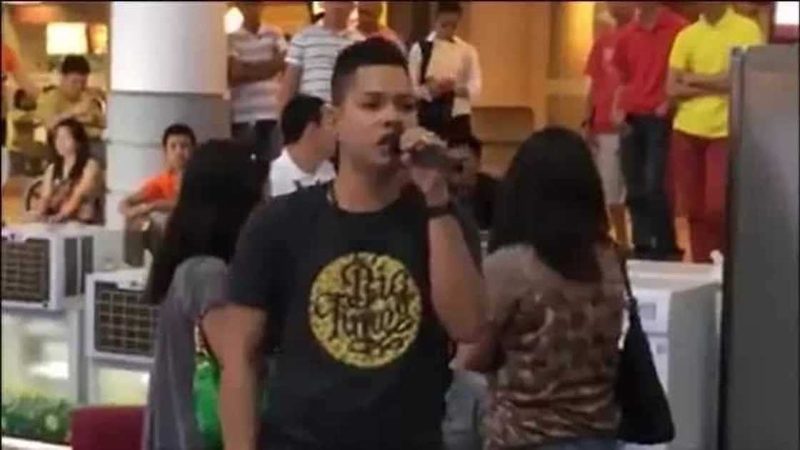 Pinoy “The Prayer” videoke performance video went viral after a netizen uploaded his video Pinoy “The Prayer” videoke performance video went viral after a netizen uploaded his video
