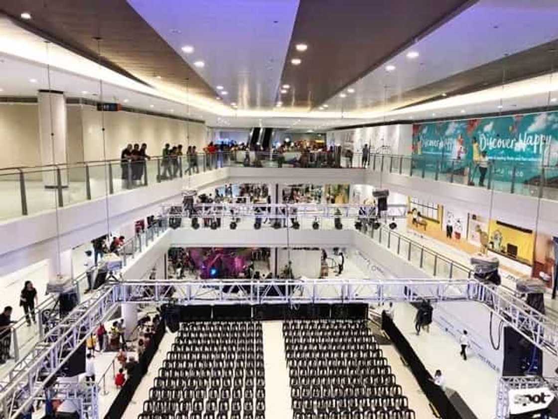 Sugod na mga taga Silangan! Photos of the newly opened Ayala Malls Feliz in Marcos Highway