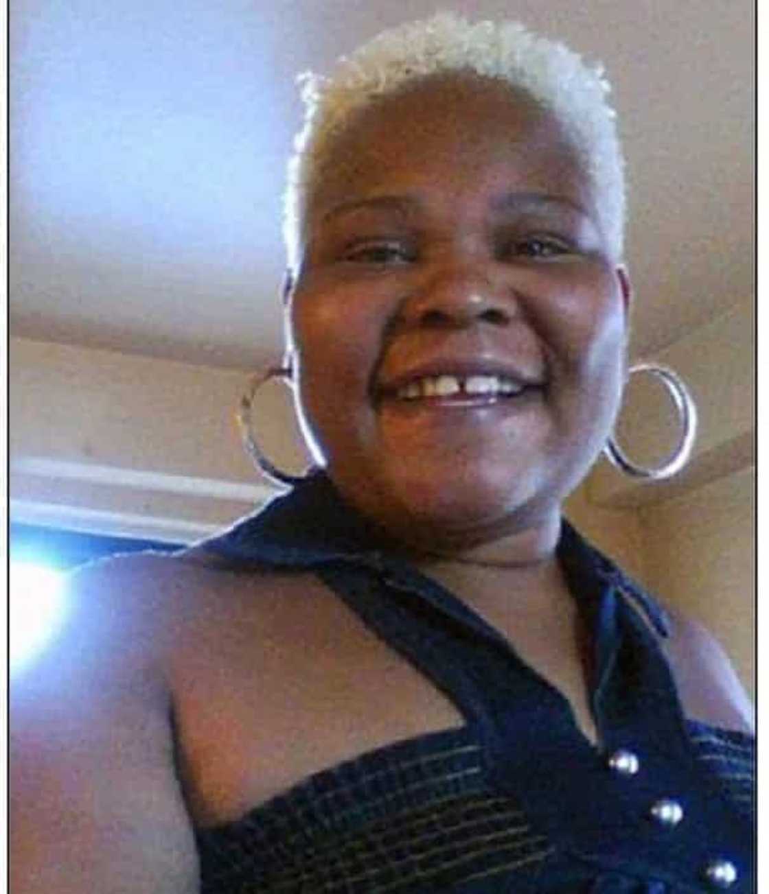 This Is SICK! Mother Takes Selfie With Murdered Son's Severed HEAD This Is SICK! Mother Takes Selfie With Murdered Son's Severed HEAD