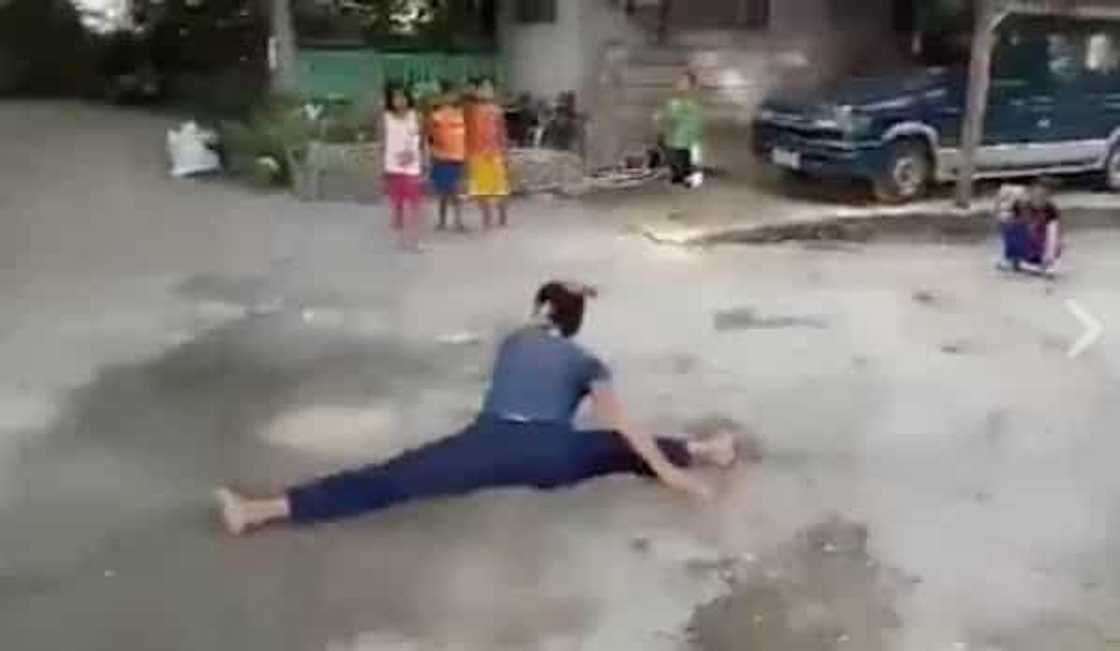 Friends play this old game with a twist and called it ‘Luksong Bakla’ Friends play this old game with a twist and called it ‘Luksong Bakla’