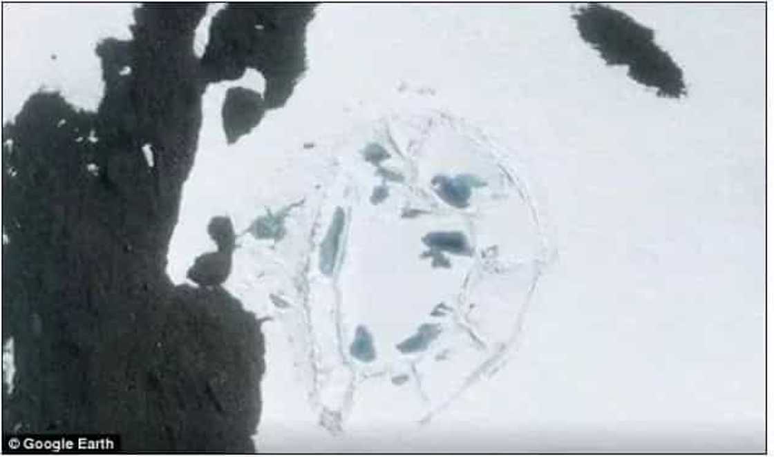 Mayroon nga bang nawawalang siyudad sa Antartica? Mayroon nga bang nawawalang siyudad sa Antartica?
