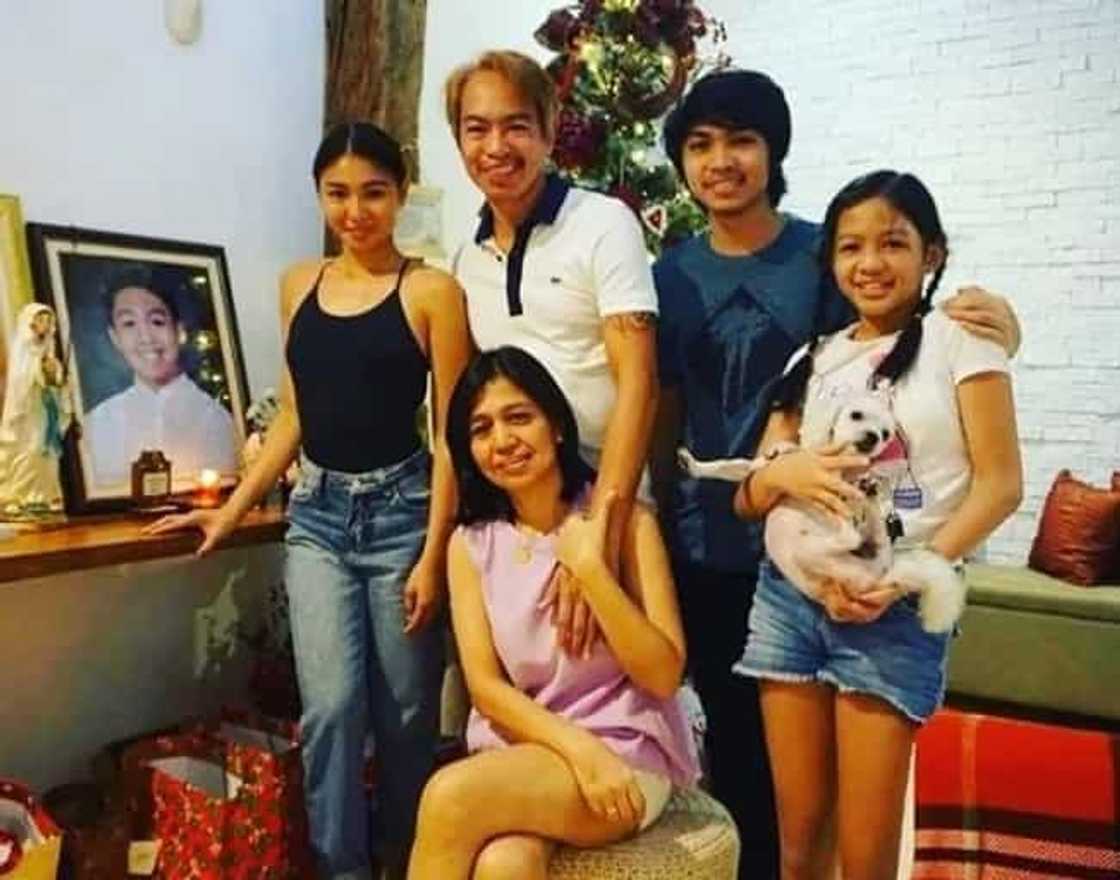 Nadine Lustre and family’s 1st Christmas after her brother Isaiah’s death Nadine Lustre and family’s 1st Christmas after her brother Isaiah’s death