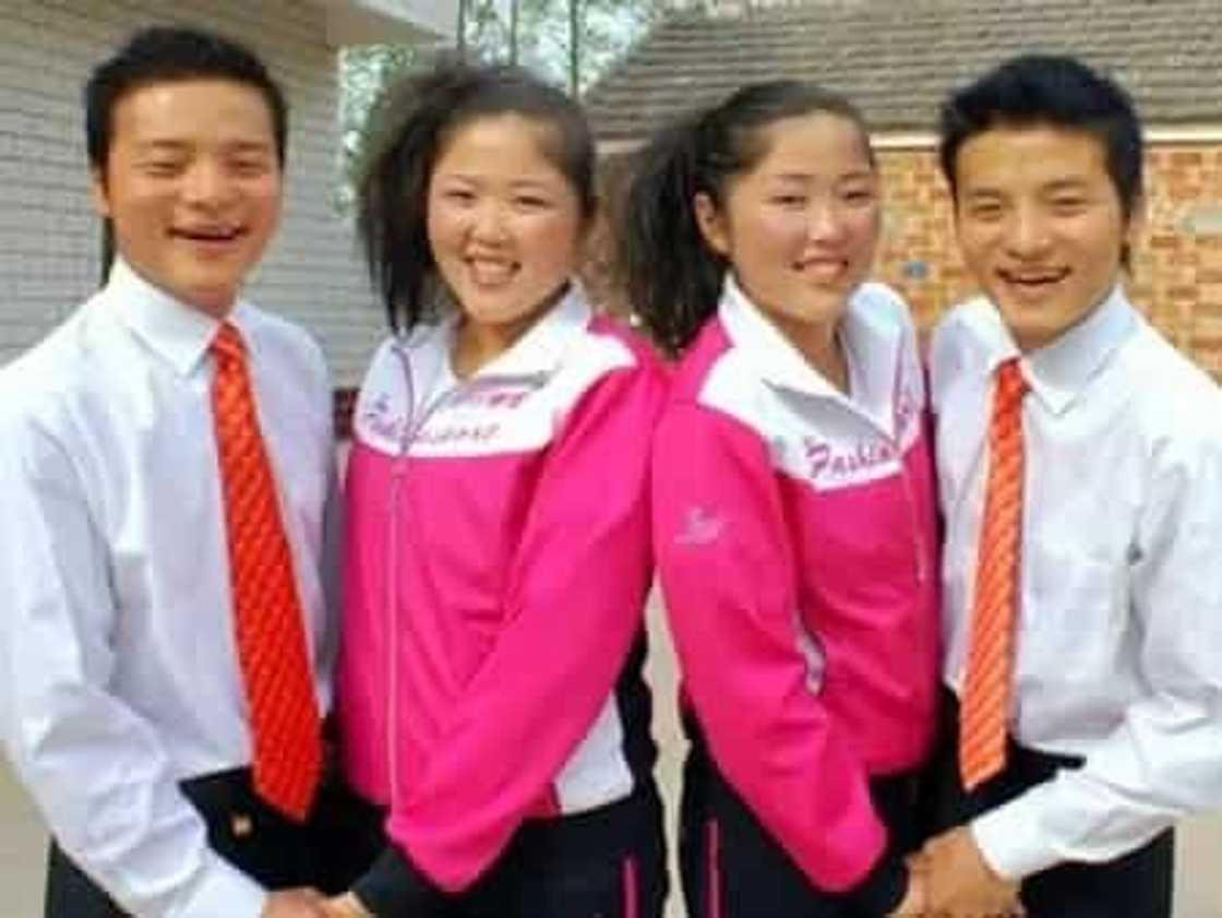 Identical twins marrying another identical twins Identical twins marrying another identical twins