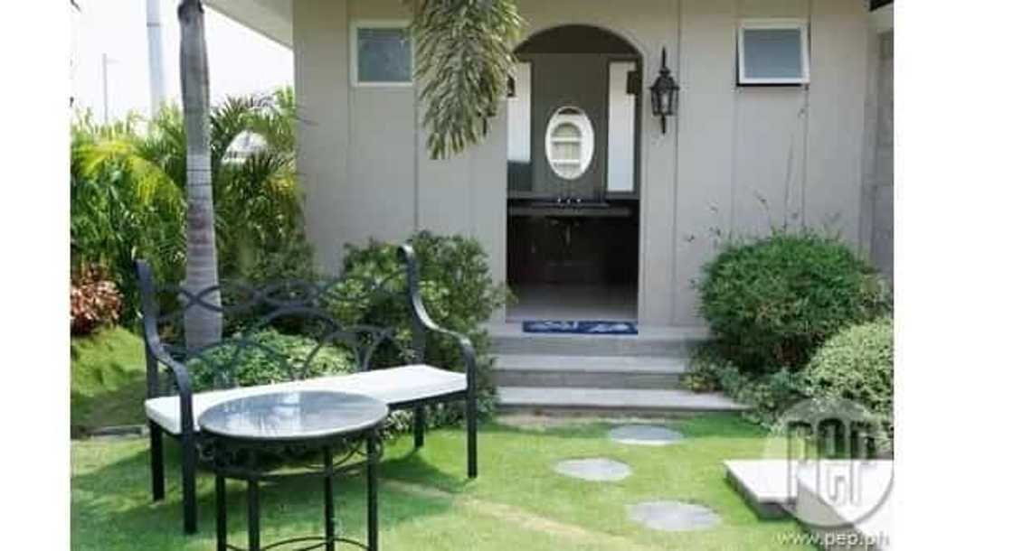 Here are epic photos of John Lloyd Cruz’s house in Antipolo and Ellen’s condo unit in Malate Here are epic photos of John Lloyd Cruz’s house in Antipolo and Ellen’s condo unit in Malate