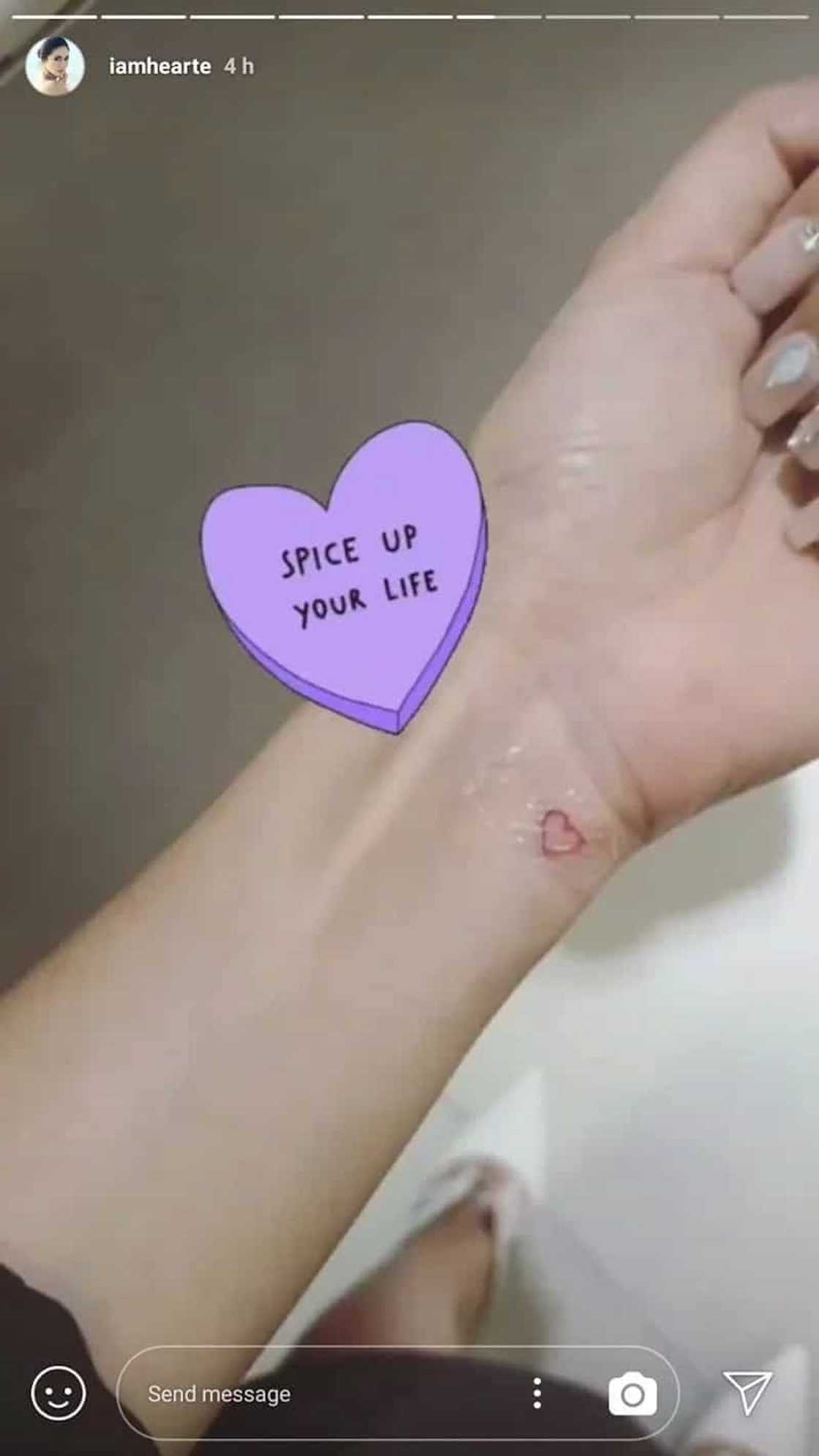 Cute! Heart Evangelista gets a little subtle tattoo on left wrist Cute! Heart Evangelista gets a little subtle tattoo on left wrist