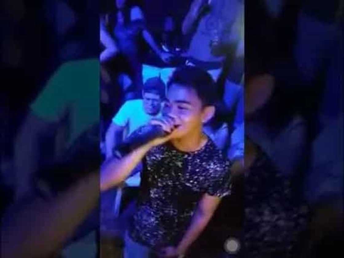 Mga estudyante ng pribadong kolehiyo sa Bacolod, nag-inuman, 'Twerk sa Ramos' video nag-viral Mga estudyante ng pribadong kolehiyo sa Bacolod, nag-inuman, 'Twerk sa Ramos' video nag-viral