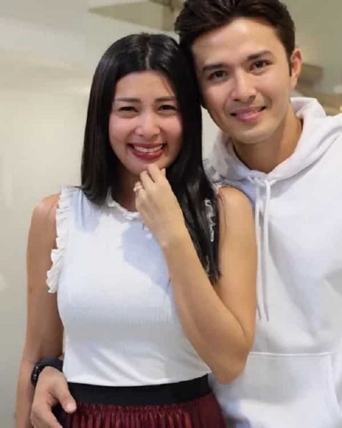 Alin ang pinaka bongga? 14 luxurious engagement rings received by Filipina celebrities in 2017 Alin ang pinaka bongga? 14 luxurious engagement rings received by Filipina celebrities in 2017