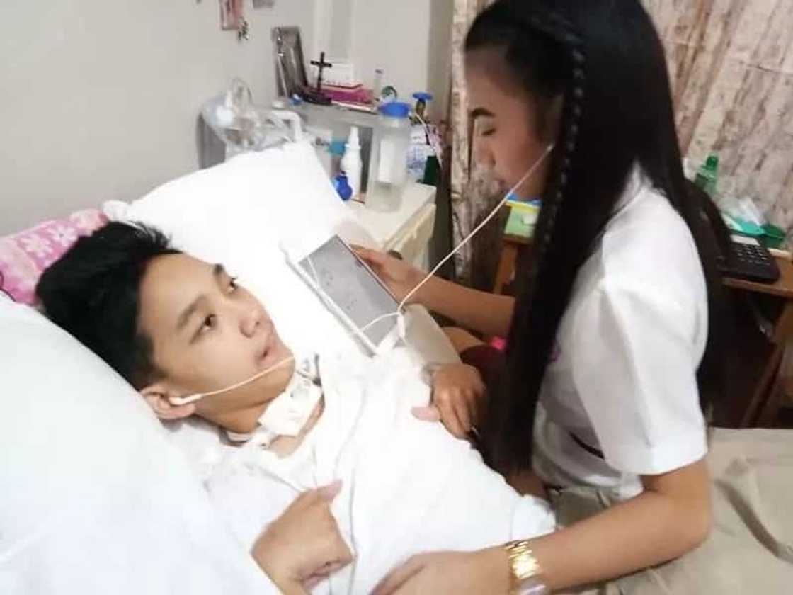 Sa sakit man o kalusugan! Teenage girlfriend earned heaps of praises for taking care of her bedridden boyfriend with brain injury Sa sakit man o kalusugan! Teenage girlfriend earned heaps of praises for taking care of her bedridden boyfriend with brain injury