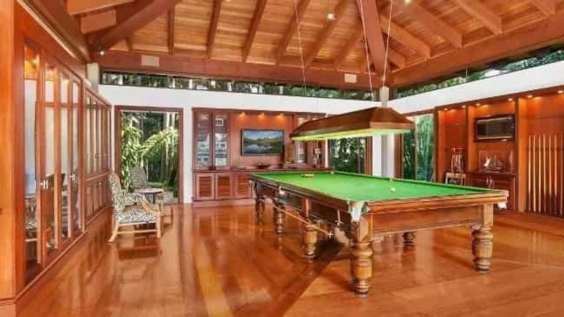 Nakakalula sa ganda! Dwayne ‘The Rock’ Johnson's house tour of his $3.4 million or P170M luxurious mansion Nakakalula sa ganda! Dwayne ‘The Rock’ Johnson's house tour of his $3.4 million or P170M luxurious mansion