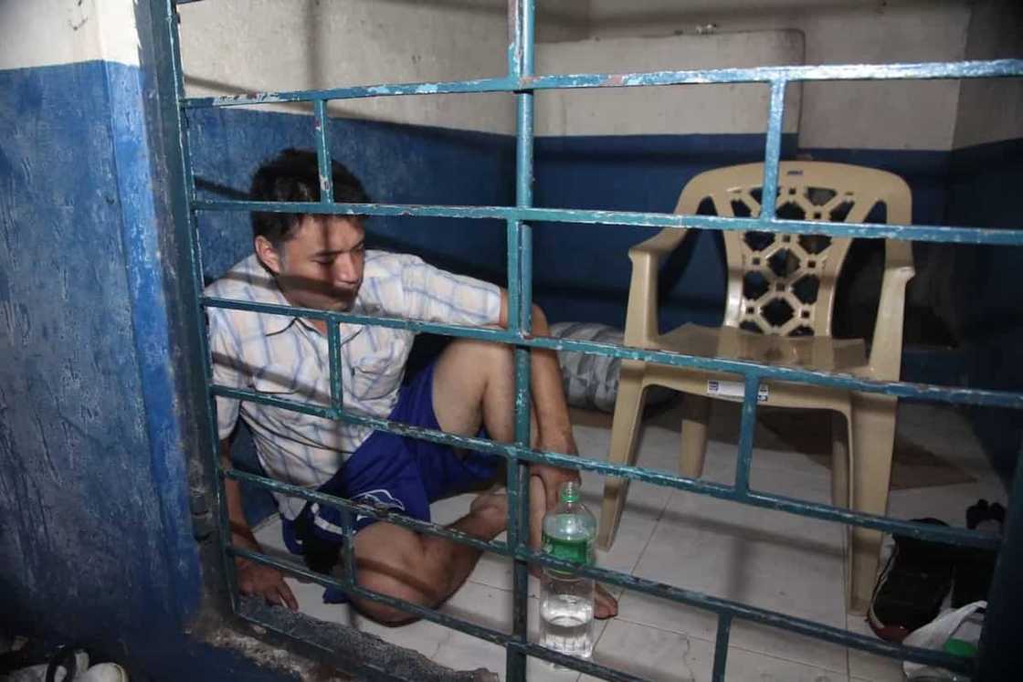 Mark Anthony Fernandez rumored to have impregnated 2 lady officers in jail Mark Anthony Fernandez rumored to have impregnated 2 lady officers in jail