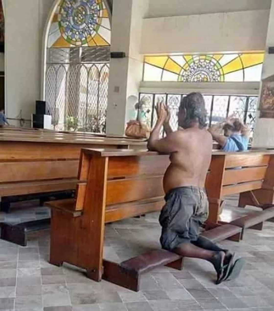 Praying beggar goes viral for his extraordinary faith