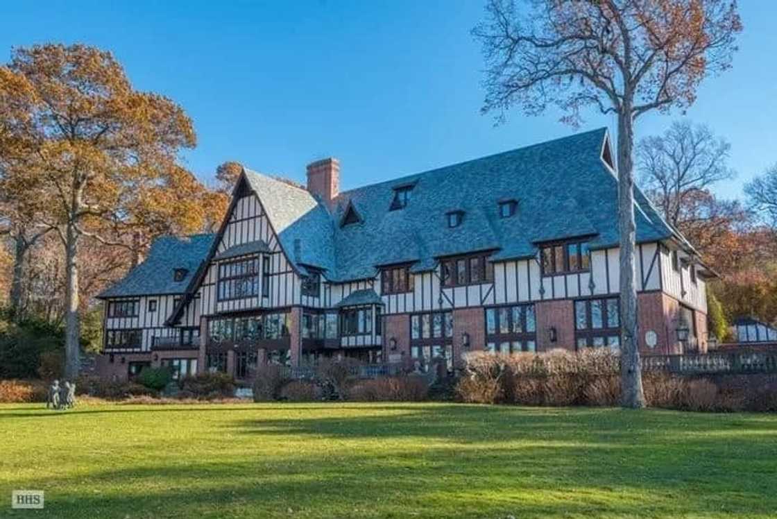 Angelina Jolie and Brad Pitt's Long Island estate is up for sale