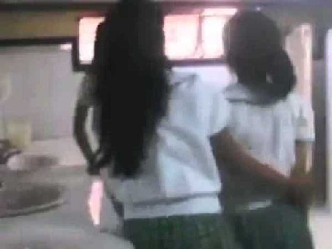 Babaeng ilang beses tinangkang magpakamatay dahil sa mga kapamilya, nakahanap ng taong tatanggap sa kanya Babaeng ilang beses tinangkang magpakamatay dahil sa mga kapamilya, nakahanap ng taong tatanggap sa kanya