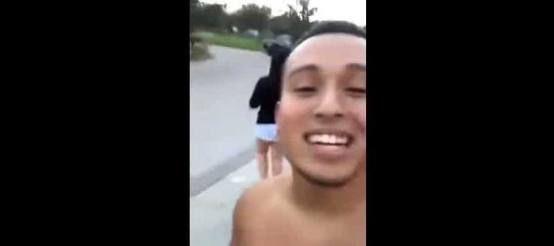 Poor guy caught his girlfriend cheating and Snapchats it all Poor guy caught his girlfriend cheating and Snapchats it all
