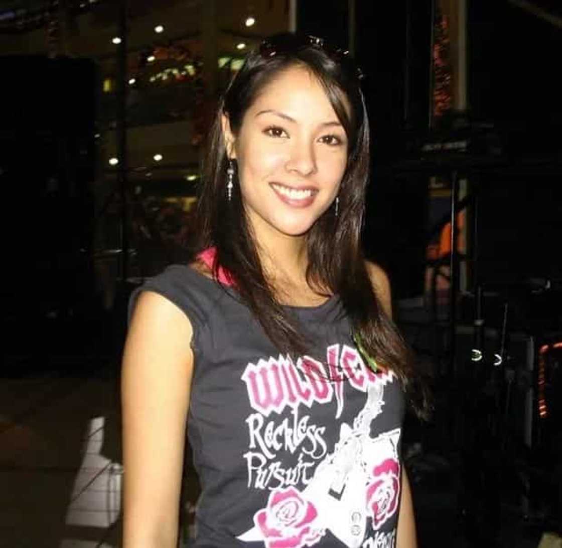 Cindy Kurleto si a happy full time mom Cindy Kurleto si a happy full time mom