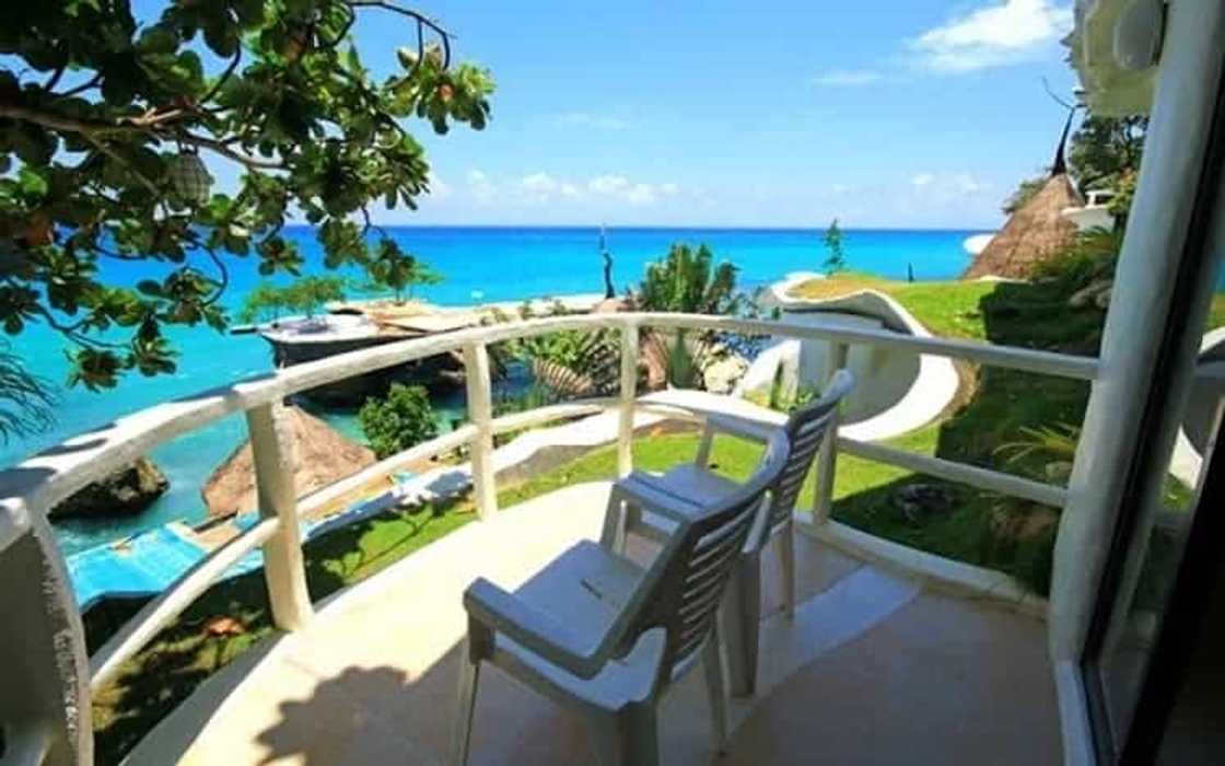 Manny and Jinkee Pacquiao own a lavish resort in Boracay Manny and Jinkee Pacquiao own a lavish resort in Boracay