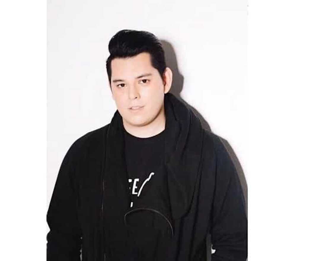 7 Fit celebrities who used to be overweight 7 Fit celebrities who used to be overweight