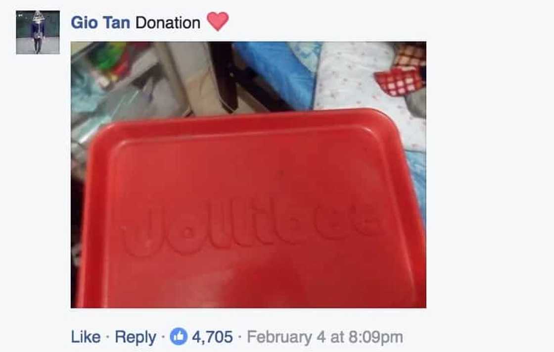 Netizen posts a collection of items that people got from fast food restaurants