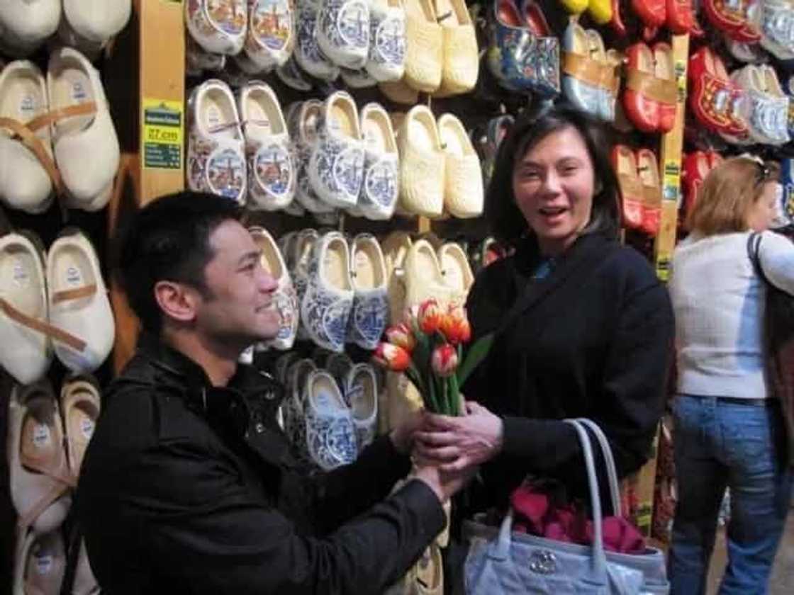 Hayden asks for prenup to prove he's not after Vicki Belo's money Hayden asks for prenup to prove he's not after Vicki Belo's money