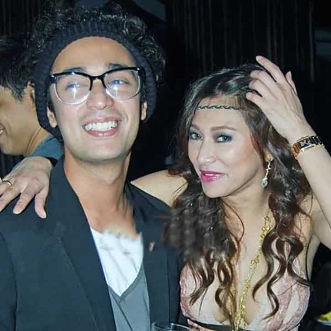 Naudlot ang kanilang forever! Engaged celebrities but never made it down the aisle Naudlot ang kanilang forever! Engaged celebrities but never made it down the aisle