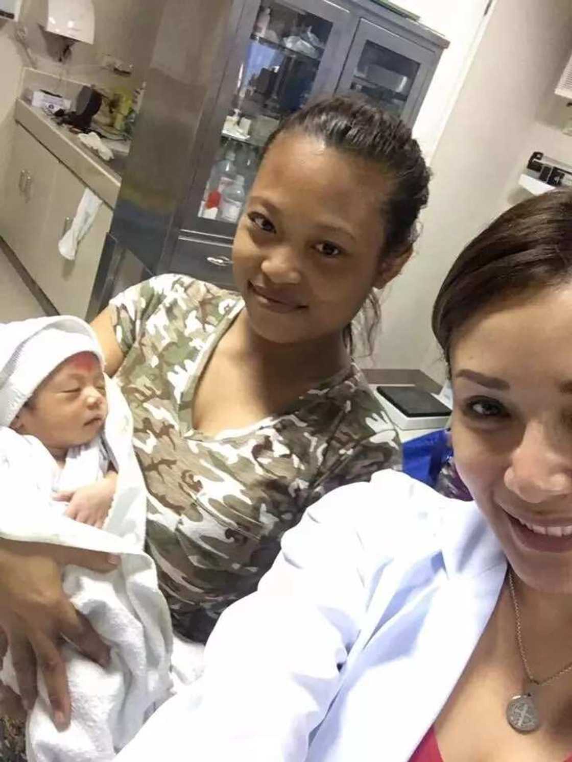 Dead baby returns to life through the intercession of St. Teresa Dead baby returns to life through the intercession of St. Teresa