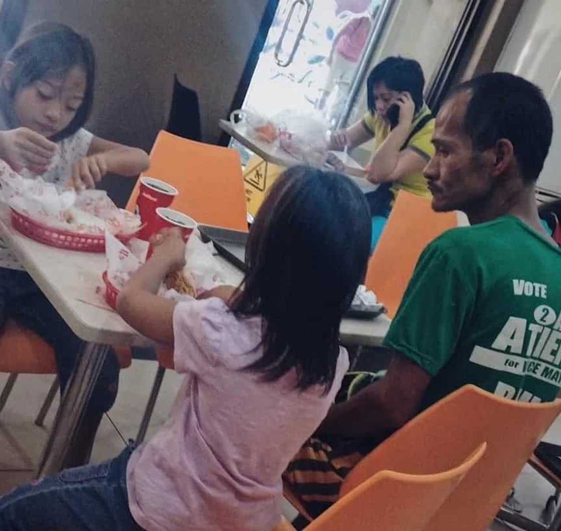 Whatever happened to the selfless father at Jollibee? Ryan Arebuabo became a businessman in Tondo Whatever happened to the selfless father at Jollibee? Ryan Arebuabo became a businessman in Tondo