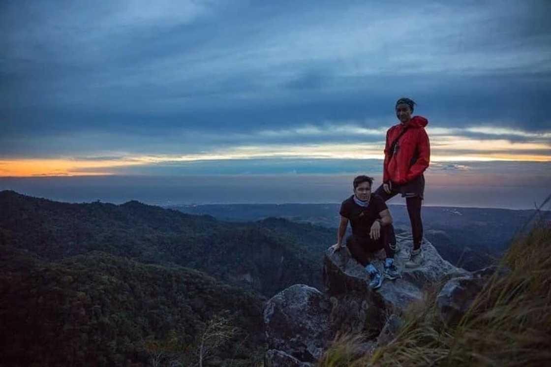 Have You Seen Carlo Aquino’s Better Half in Real Life? Look at Their Sweet Moments Together! Have You Seen Carlo Aquino’s Better Half in Real Life? Look at Their Sweet Moments Together!