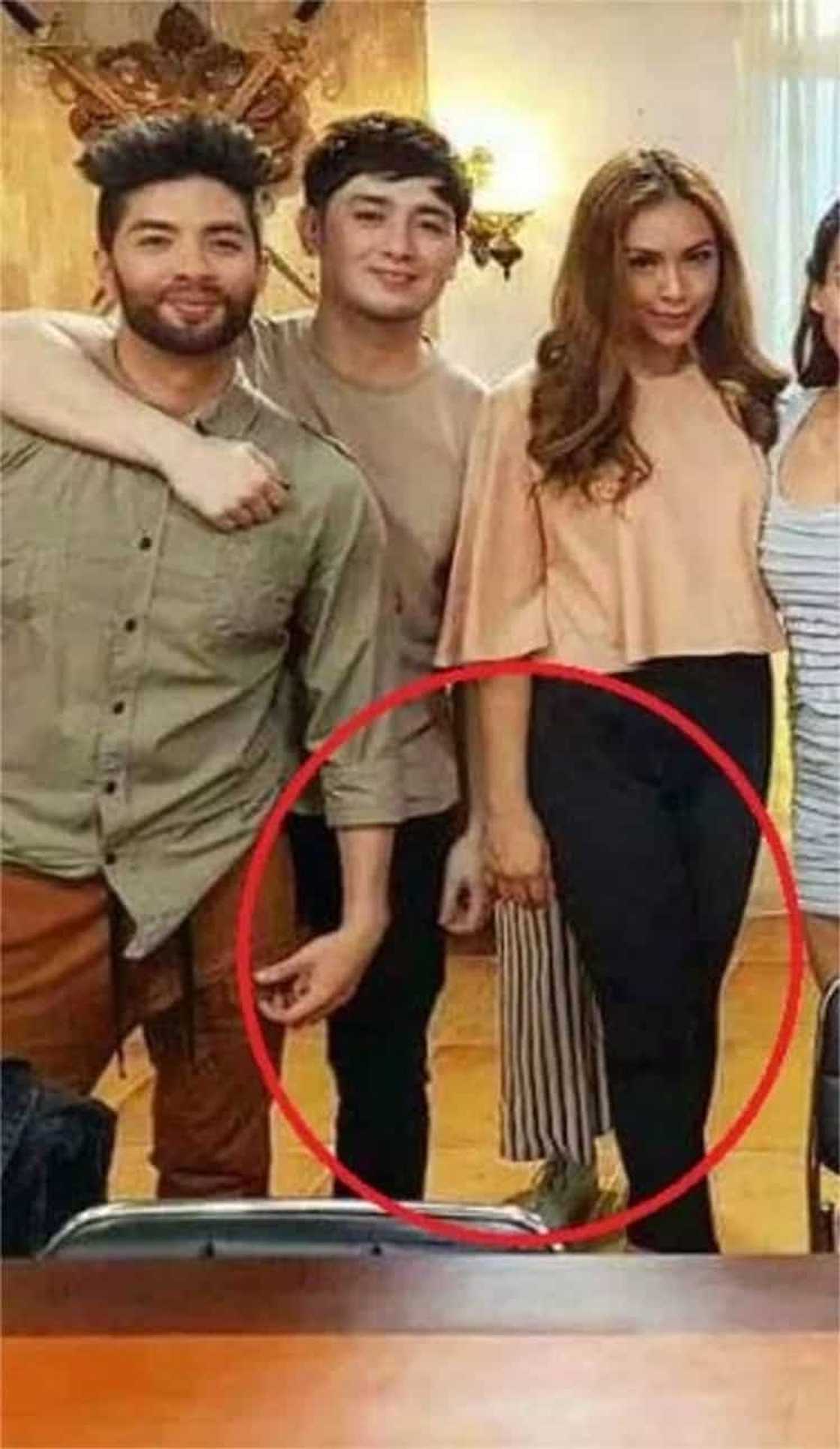 Alleged ghost leg appears in La Luna Sangre cast photo