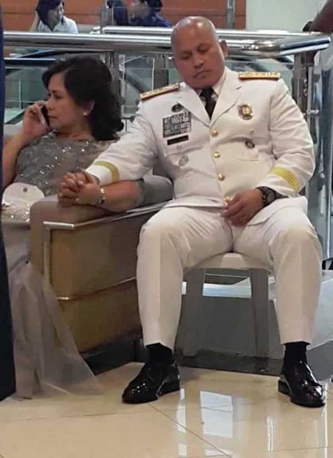 Meet Nancy, the woman behind the country's PNP Director 'Bato' dela Rosa Meet Nancy, the woman behind the country's PNP Director 'Bato' dela Rosa