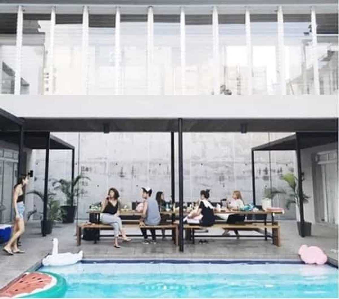 Jericho Rosales' resort-inspired house is a sight to behold Jericho Rosales' resort-inspired house is a sight to behold