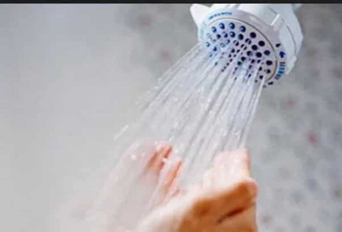 12 shower habits that do more harm than good 12 shower habits that do more harm than good
