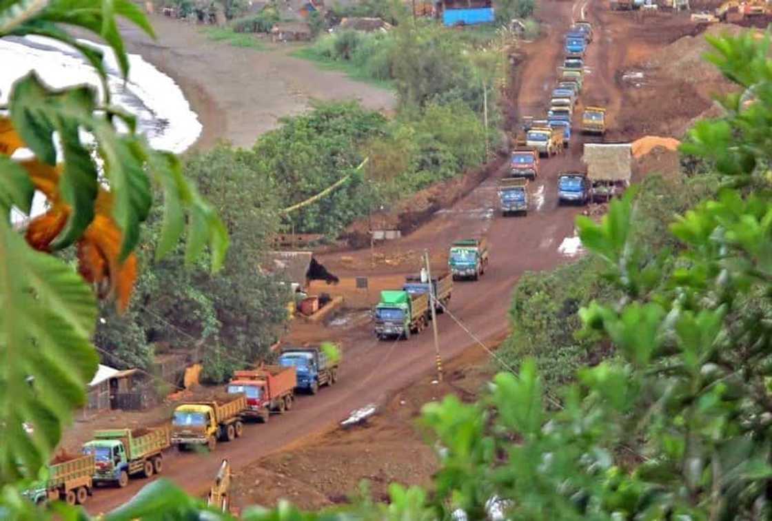 Could smuggled Philippine soil have helped China reclaim 3,200 acres of Spratlys land? Could smuggled Philippine soil have helped China reclaim 3,200 acres of Spratlys land?