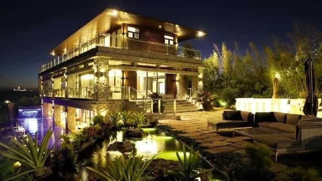 Bahay o resort? Willie Revillame's hilltop Tagaytay mansion stuns netizens with its breathtaking beauty Bahay o resort? Willie Revillame's hilltop Tagaytay mansion stuns netizens with its breathtaking beauty