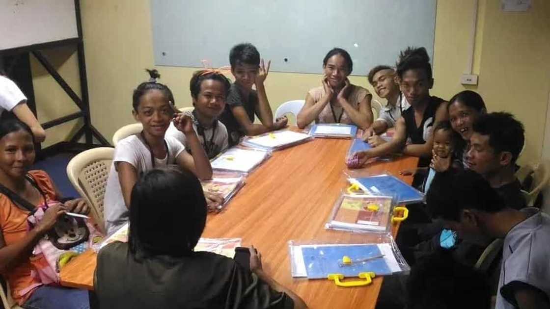Xavier University earns praises for giving free night classes to street kids Xavier University earns praises for giving free night classes to street kids