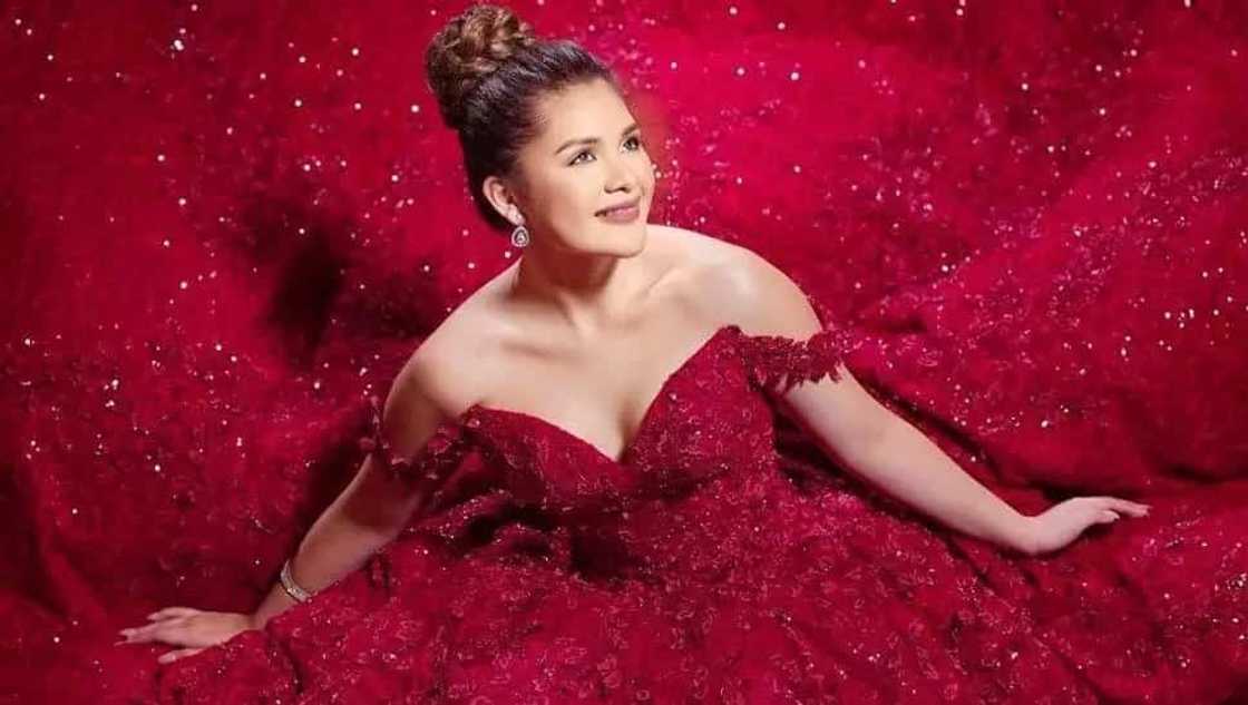 Isabelle Duterte's debut invitation is a symbol of luxury and opulence