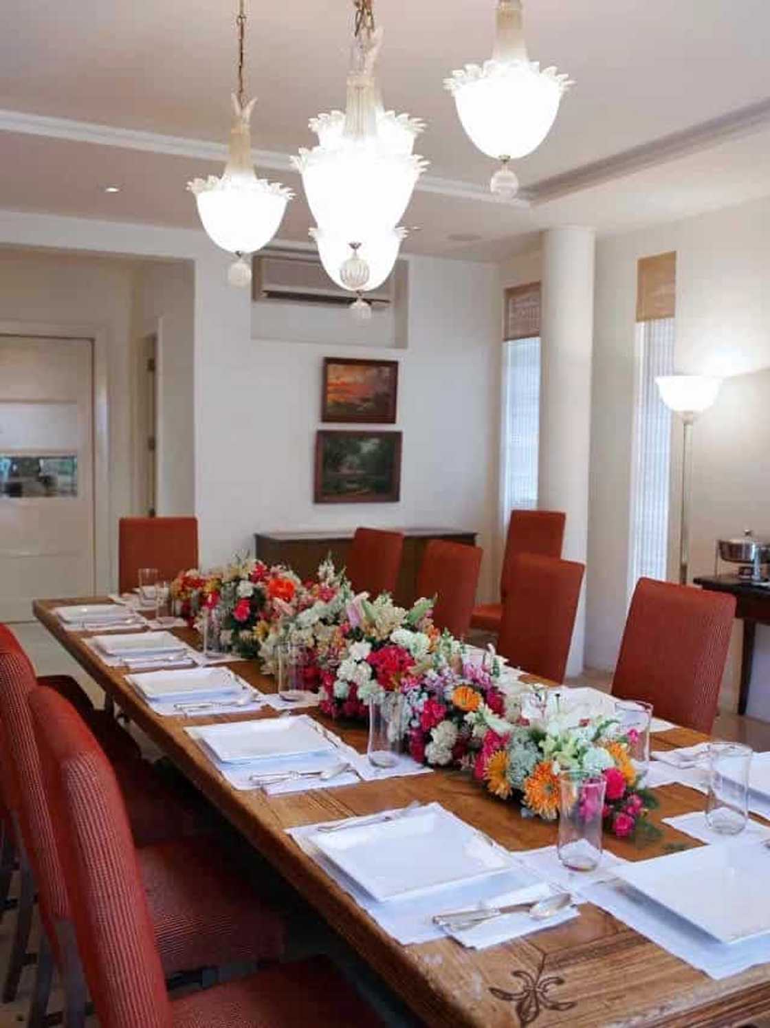 Sharon Cuneta’s elegant family home Sharon Cuneta’s elegant family home
