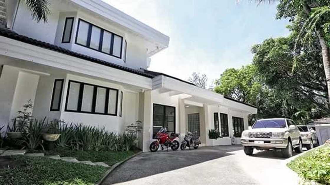 gomezhouse1 gomezhouse1