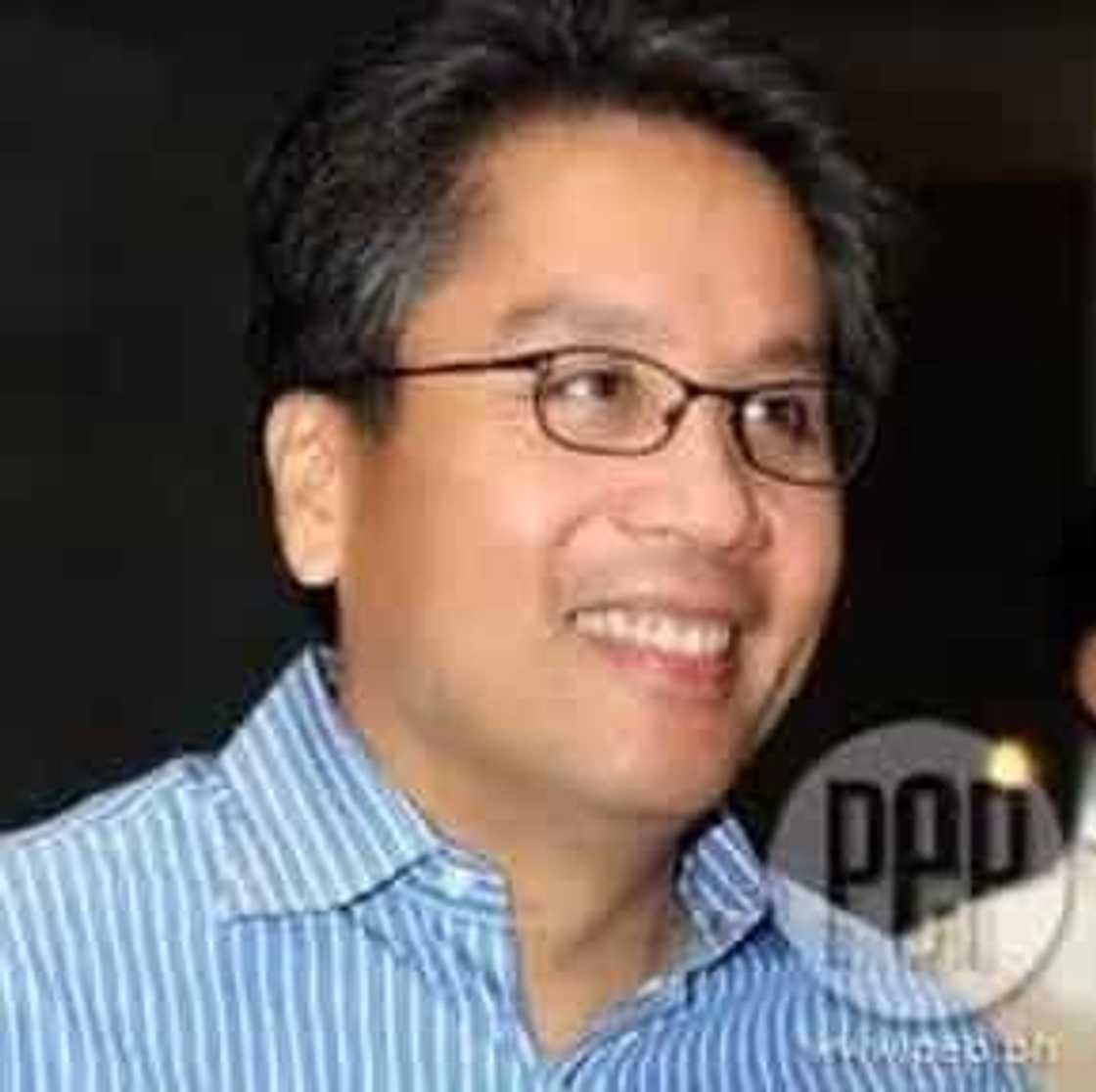 Carlos Celdran defends LP and Mar against 'Millenial BPO' Carlos Celdran defends LP and Mar against 'Millenial BPO'