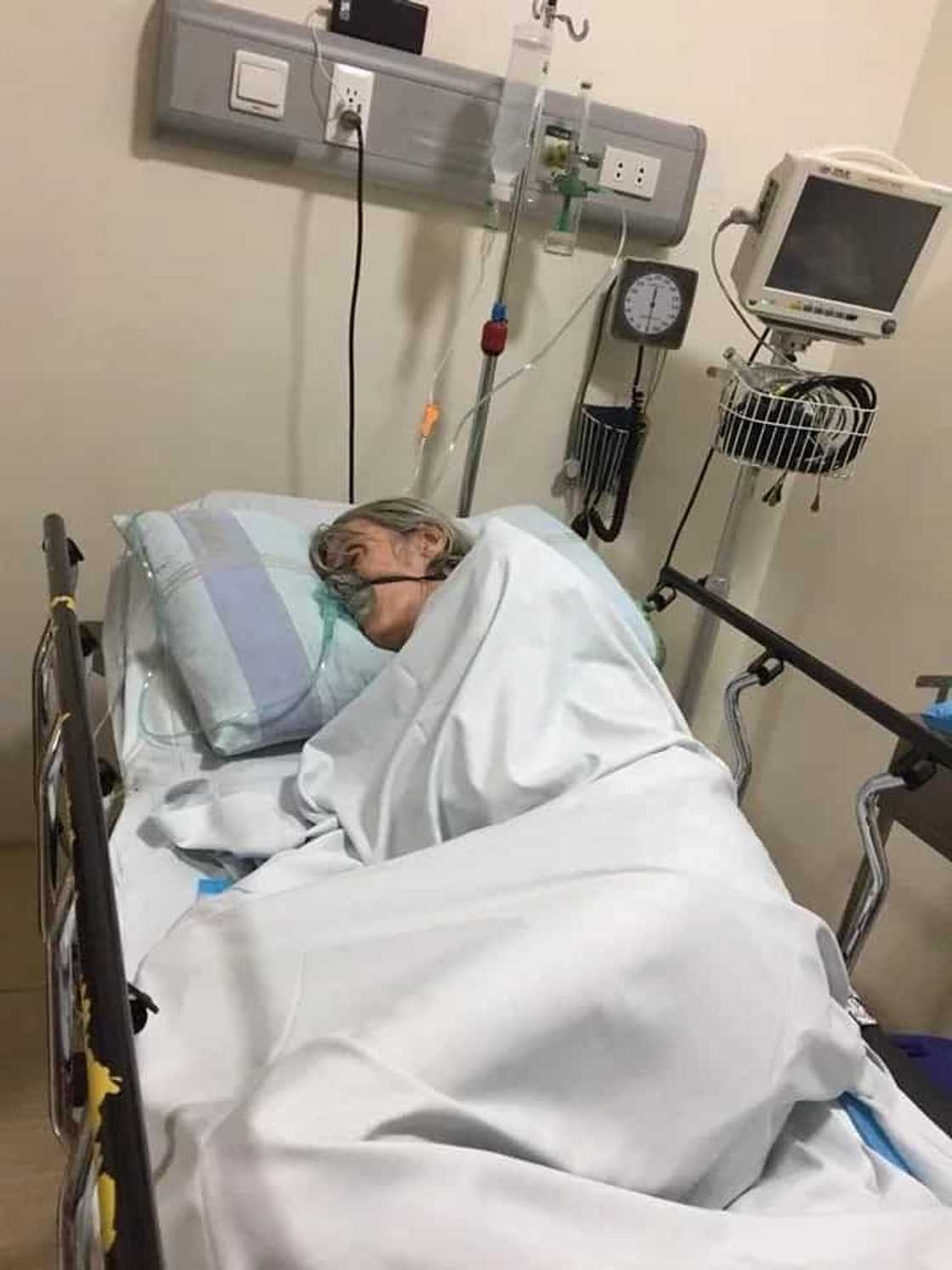 Pinoy rock legend Pepe Smith gets rushed to the emergency room after suffering a stroke Pinoy rock legend Pepe Smith gets rushed to the emergency room after suffering a stroke