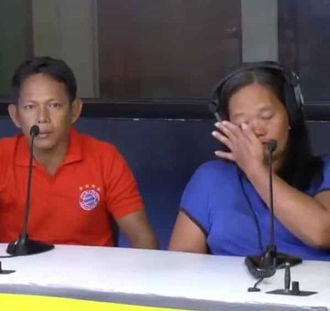 'Gold-digger' Lealyn Carbonel bumalik kay Tulfo, mga magulang sinisisi sa mga pangyayari 'Gold-digger' Lealyn Carbonel bumalik kay Tulfo, mga magulang sinisisi sa mga pangyayari