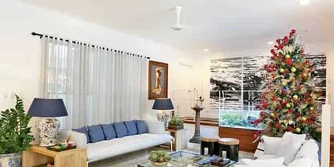 Ang bongga ng bahay nila! Richard Gomez and Lucy Torres lives in an elegant all-white house in Forbes Park Ang bongga ng bahay nila! Richard Gomez and Lucy Torres lives in an elegant all-white house in Forbes Park