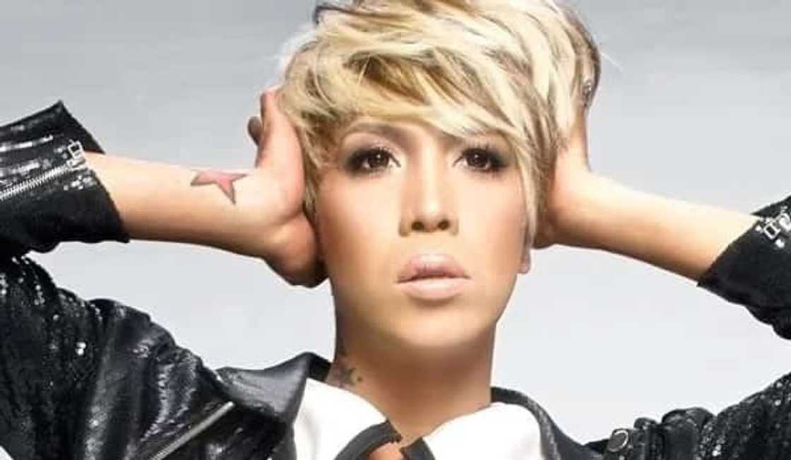 “Iba yung ganda ko ‘di ba? Iba rin yung ganda ko lately, eh. Hindi ko ma-handle. Ha-ha-ha!" Vice Ganda Shares Having A Happy Love Life “Iba yung ganda ko ‘di ba? Iba rin yung ganda ko lately, eh. Hindi ko ma-handle. Ha-ha-ha!" Vice Ganda Shares Having A Happy Love Life